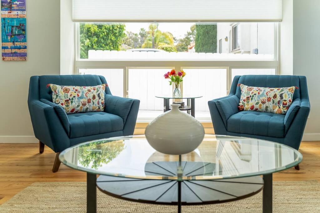 Casa de férias Fabulous New 4br/3ba House In Mission Hills *